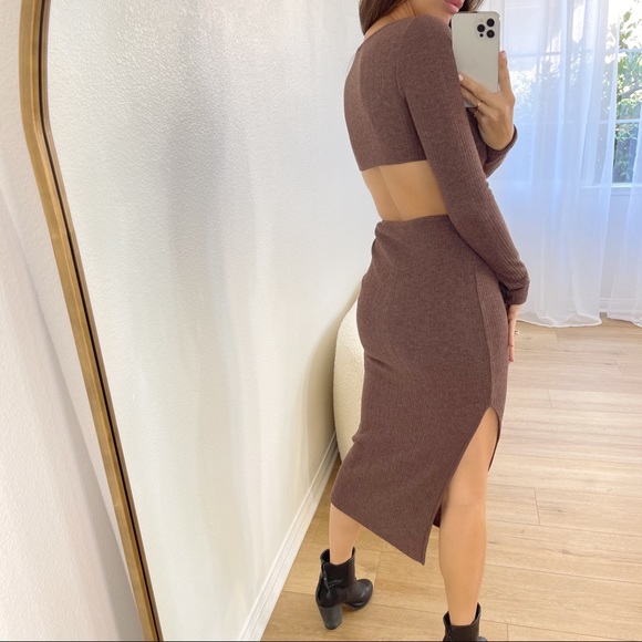 The Adriana Twisted Detail Long Sleeve Dress - Picture 7 of 8